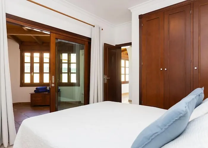 Helen - Heated Pool Wifi Smarttv Barbecue