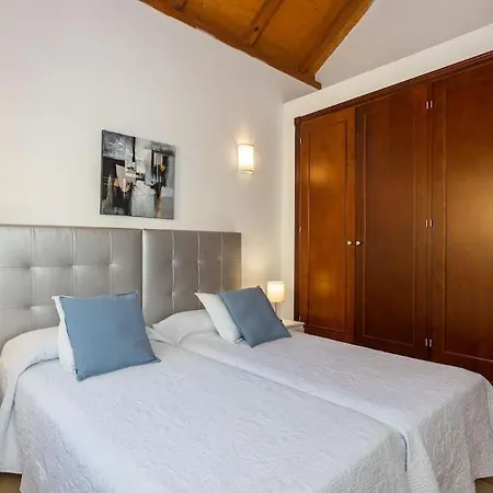 Helen - Heated Pool Wifi Smarttv Barbecue Villa Corralejo