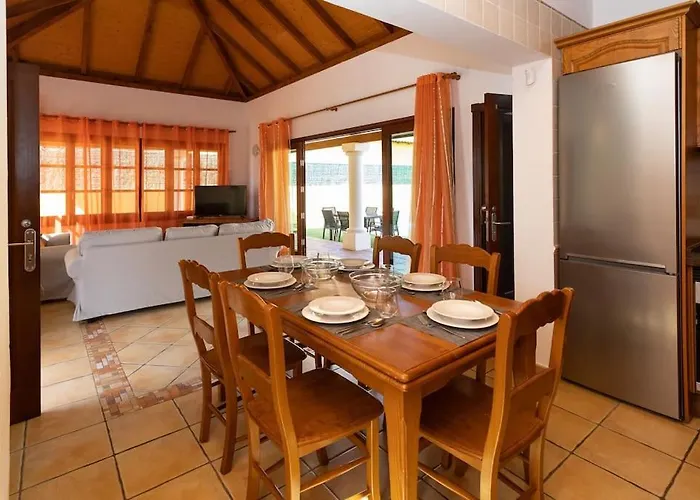 Helen - Heated Pool Wifi Smarttv Barbecue Vila