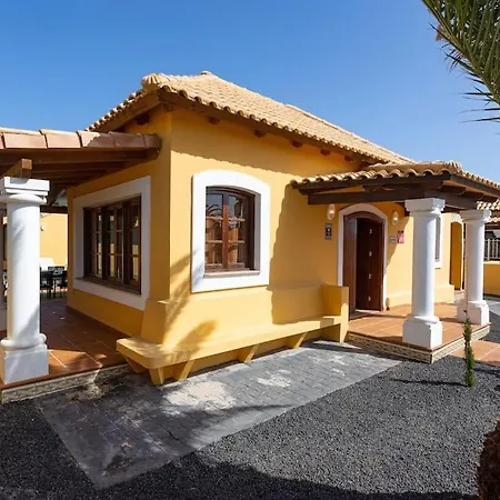 Villa Helen - Heated Pool Wifi Smarttv Barbecue Corralejo